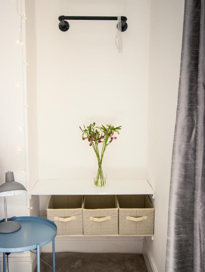 Central Plymouth Georgian Apartment - Sleeps 5 - Private Parking - By Habita Property Exterior photo