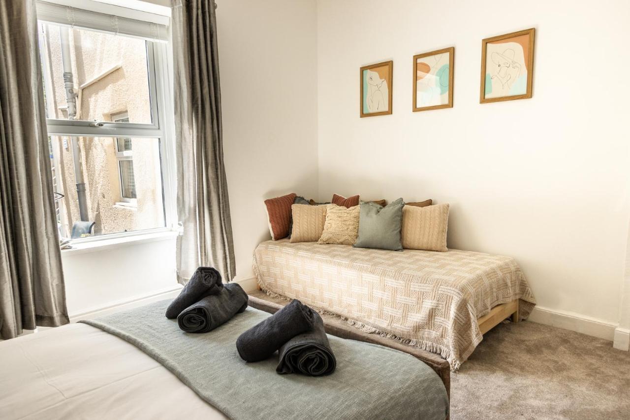 Central Plymouth Georgian Apartment - Sleeps 5 - Private Parking - By Habita Property Exterior photo